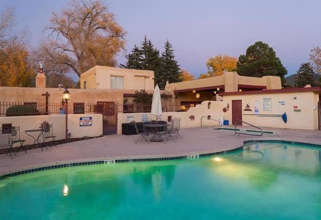 El pueblo lodge