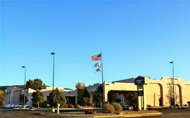 Hampton inn taos
