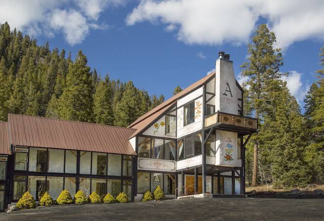 The austing haus boutique mountain lodge
