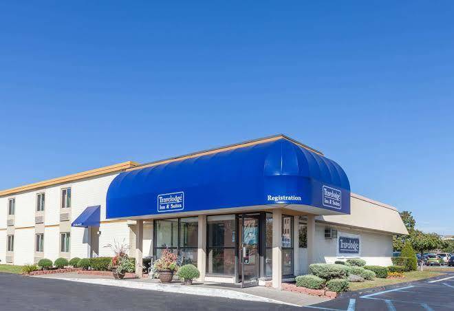 Travelodge Inn & Suites By Wyndham Albany Image