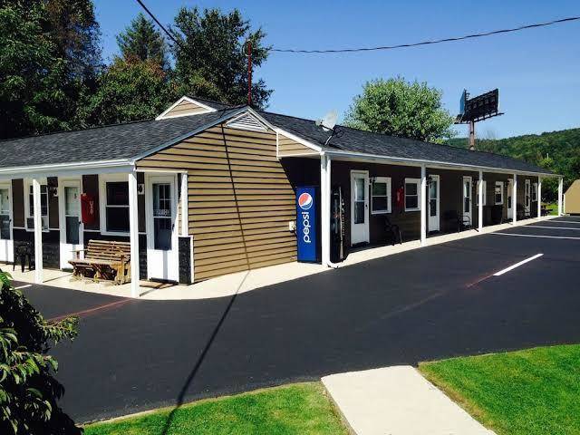 The new lantern motel