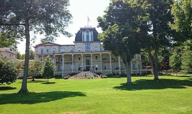 Chautauqua inn