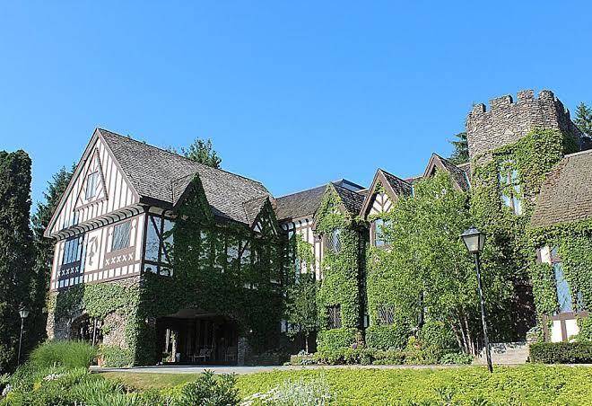 Peek'n peak resort