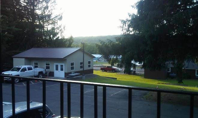 Algonkin motel llc