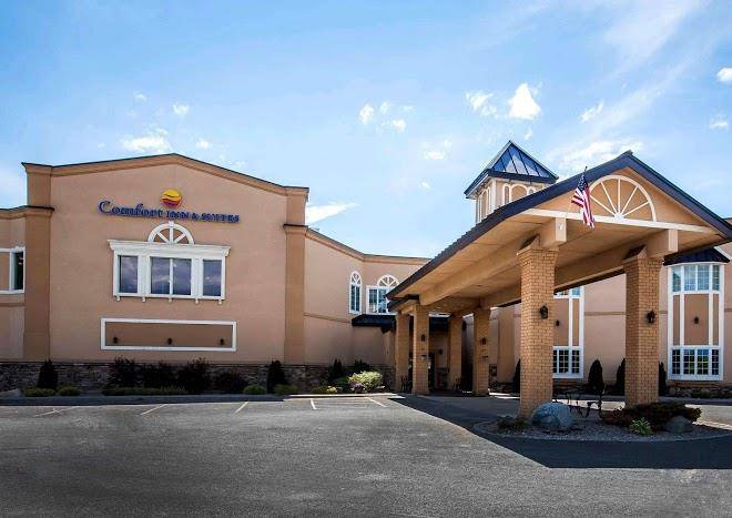 Comfort inn & suites plattsburgh morrisonville