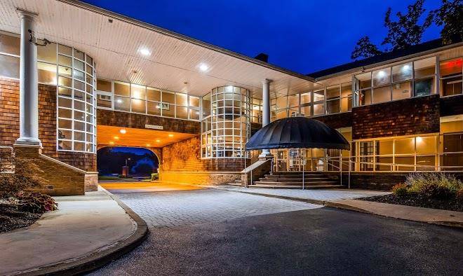 Best western plus the inn & suites at the falls
