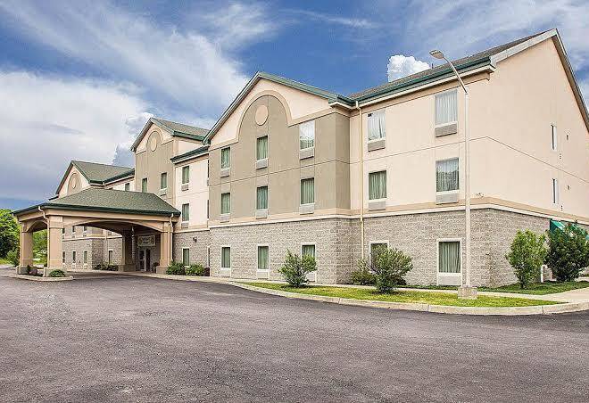 Quality inn & suites fishkill south near i 84
