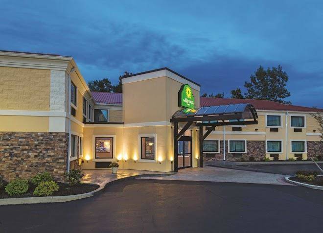 La quinta inn by wyndham buffalo airport