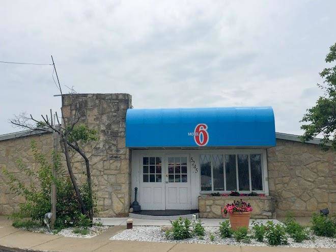 Motel 6 hamburg ny