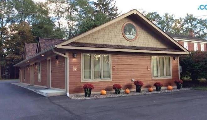 The Fields Of Eden Inn Llc Image