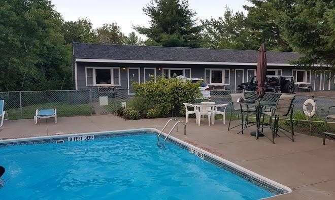 Grand view motel