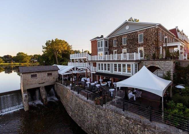 Farmers creekside tavern & inn