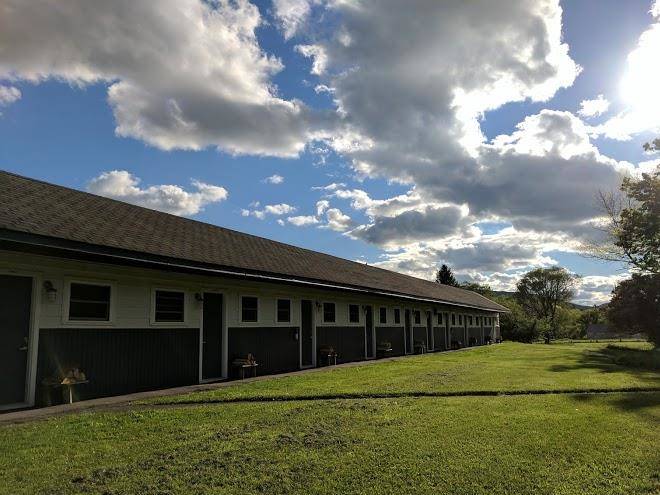 Spruceton inn