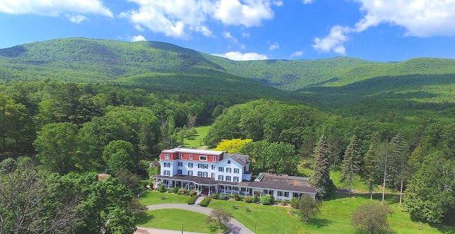 Winter clove inn