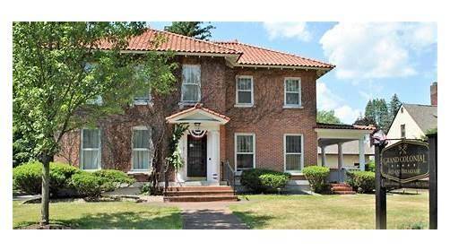 Grand colonial bed and breakfast