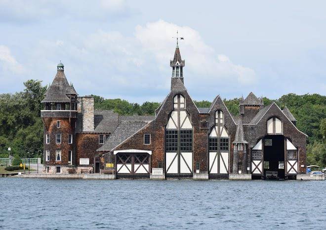 Holiday inn express & suites watertown thousand islands