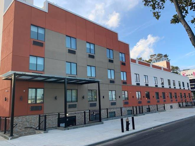 Essence Hotel Brooklyn Marine Park Image