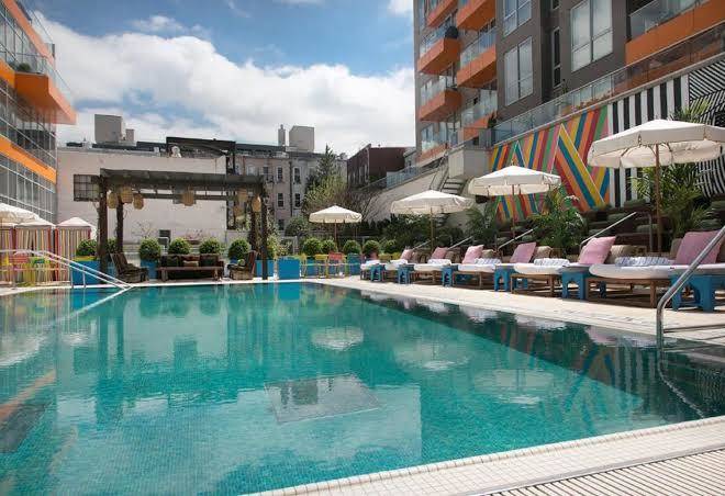Mccarren hotel & pool