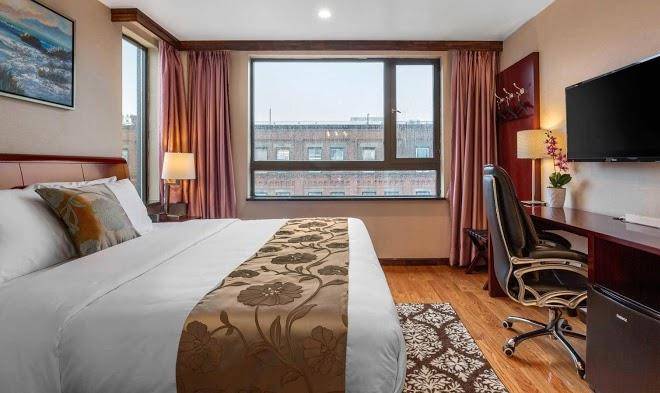 The L Hotel