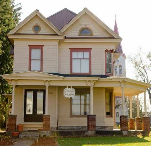 All things beautiful bed and breakfast and photography