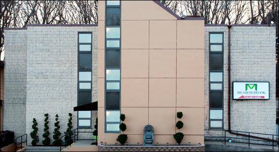 Meadowbrook motor lodge