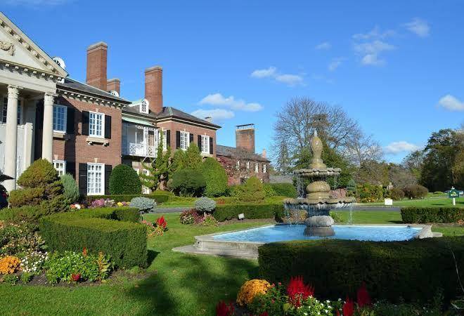 The mansion at glen cove