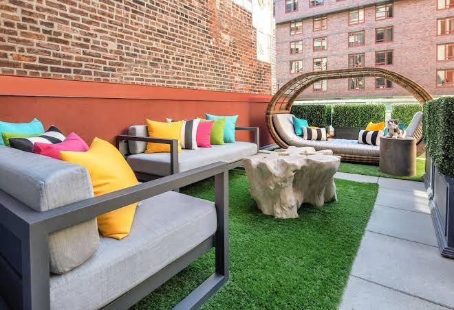 Staypineapple an artful hotel midtown new york