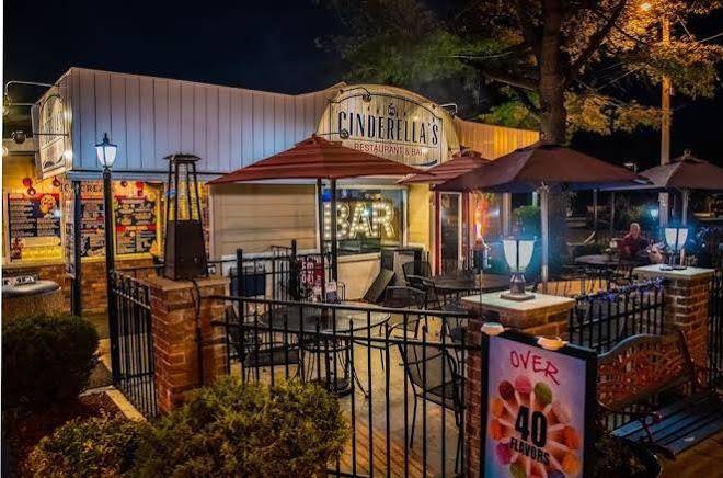 Carbones beachside