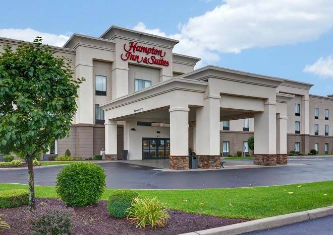 Hampton Inn & Suites New Hartford Image