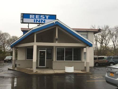 Rest inn utica