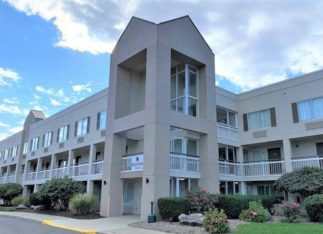 Home town inn by red roof east syracuse