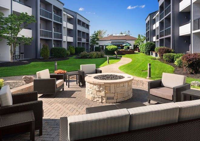 Courtyard Syracuse Carrier Circle