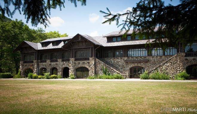 Bear mountain inn and overlook lodge