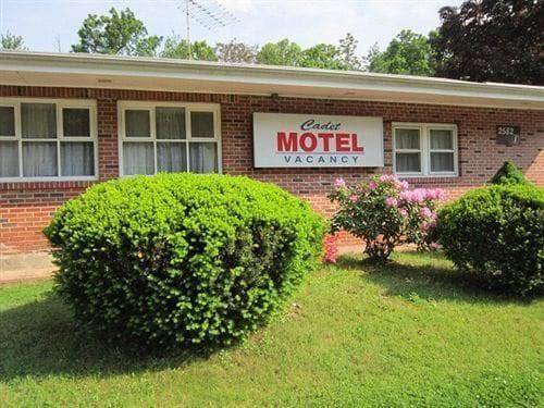 Cadet motel