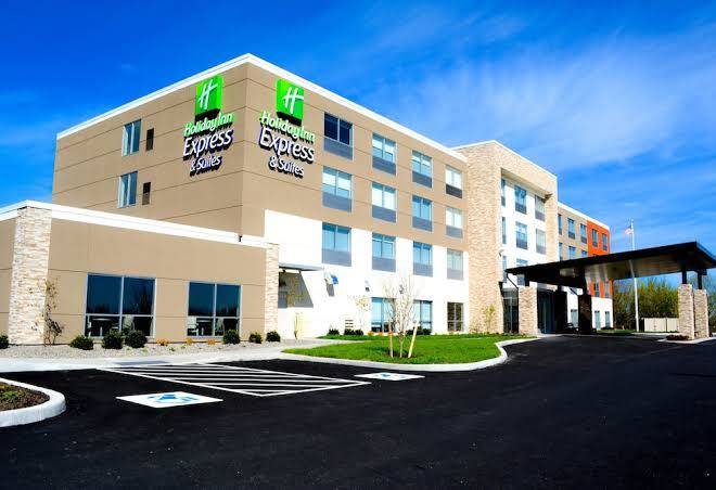 Holiday Inn Express & Suites Oswego Image