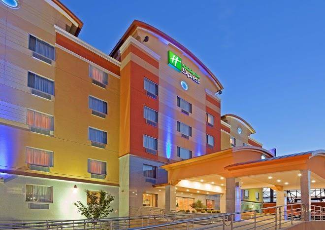 Holiday Inn Express Queens Maspeth Image