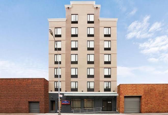 Howard johnson by wyndham jamaica ny near airtrain jfk