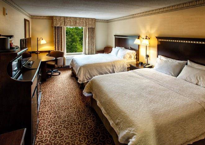 Hampton inn & suites staten island