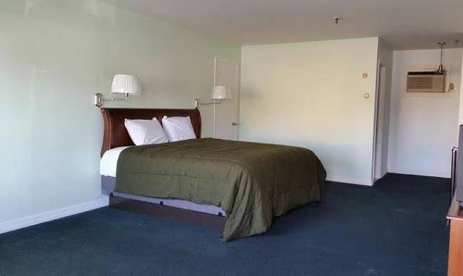 Budget motor inn