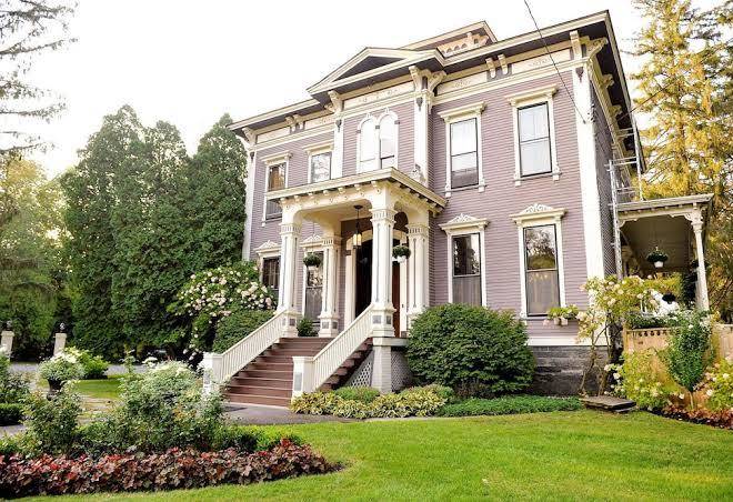 The mansion inn