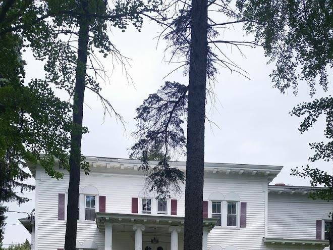 Country manor inn bed and breakfast