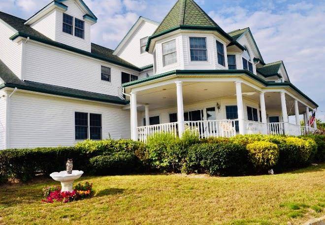A victorian on the bay bed and breakfast