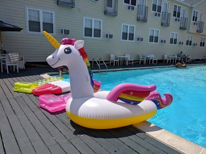 Cherry grove hotel
