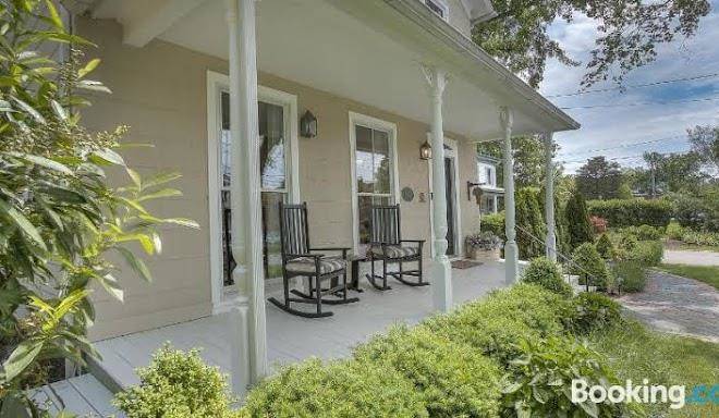 Wickham prince bed and breakfast