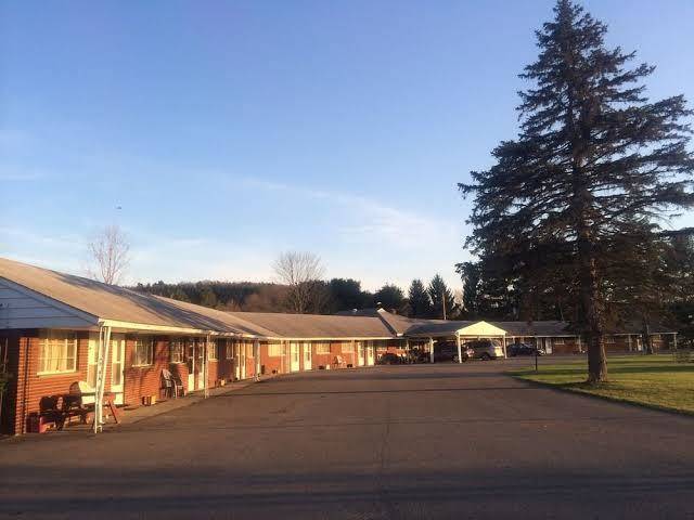 Sunrise motel
