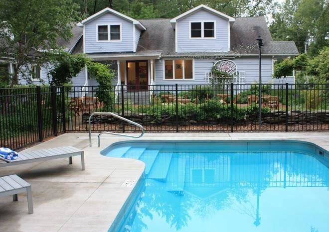 Catskill rose lodging & dining