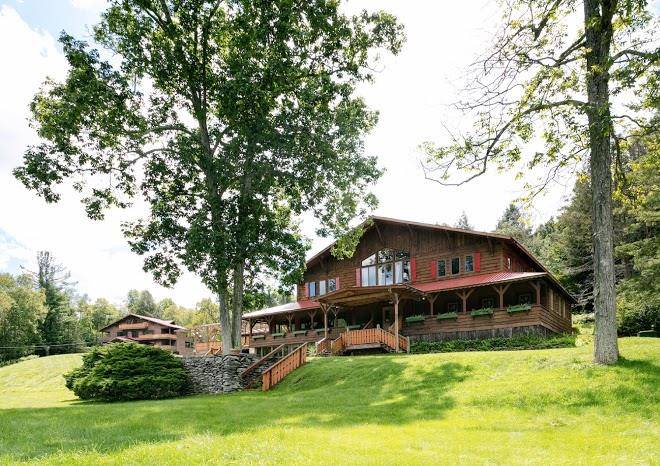 Urban cowboy lodge