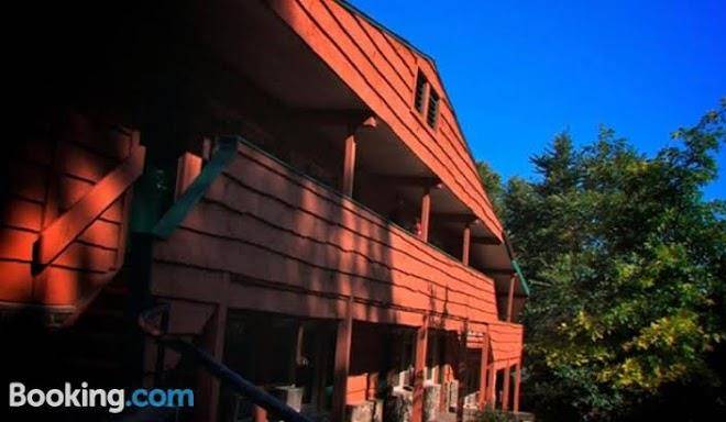 Adirondack diamond point lodge