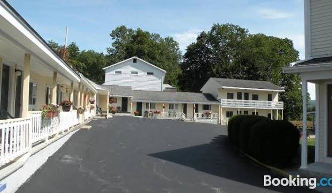 Green acres motel
