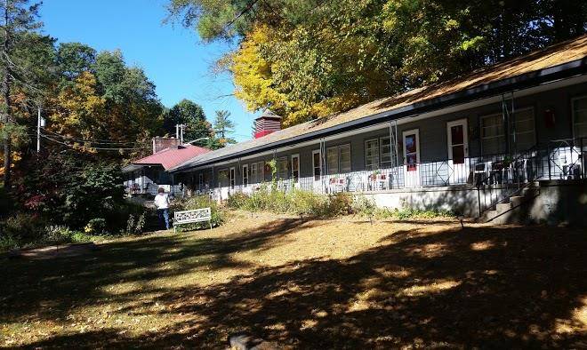 Lake luzerne motel